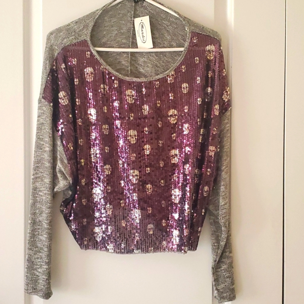 Mandee NWT Sequin Skull Top